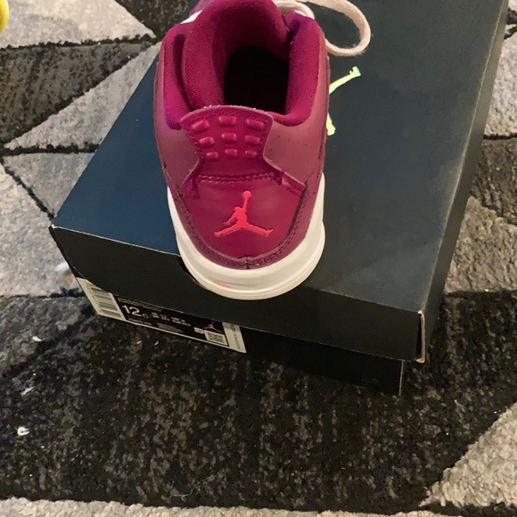 J’s - Picture 4 of 4